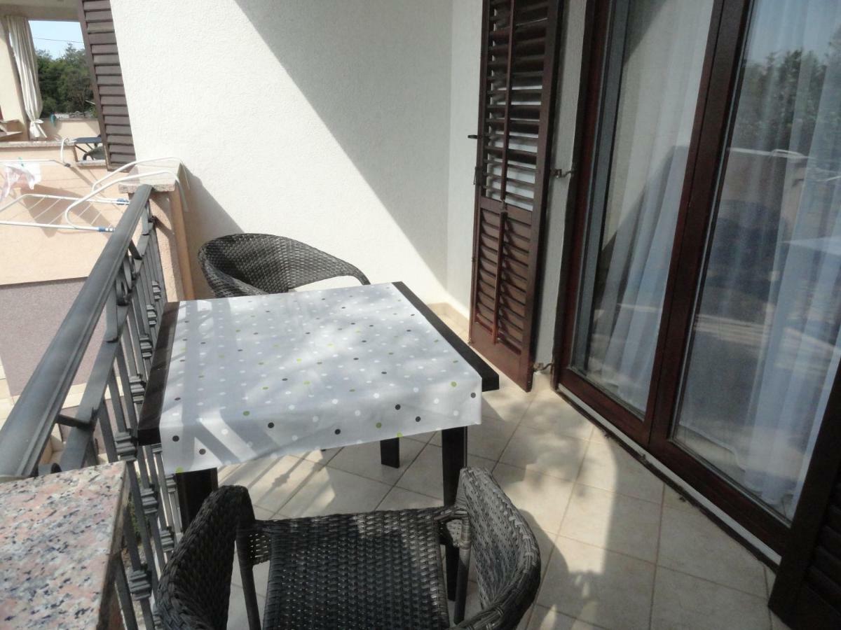 Tona Apartment Rovinjsko Selo Exterior photo